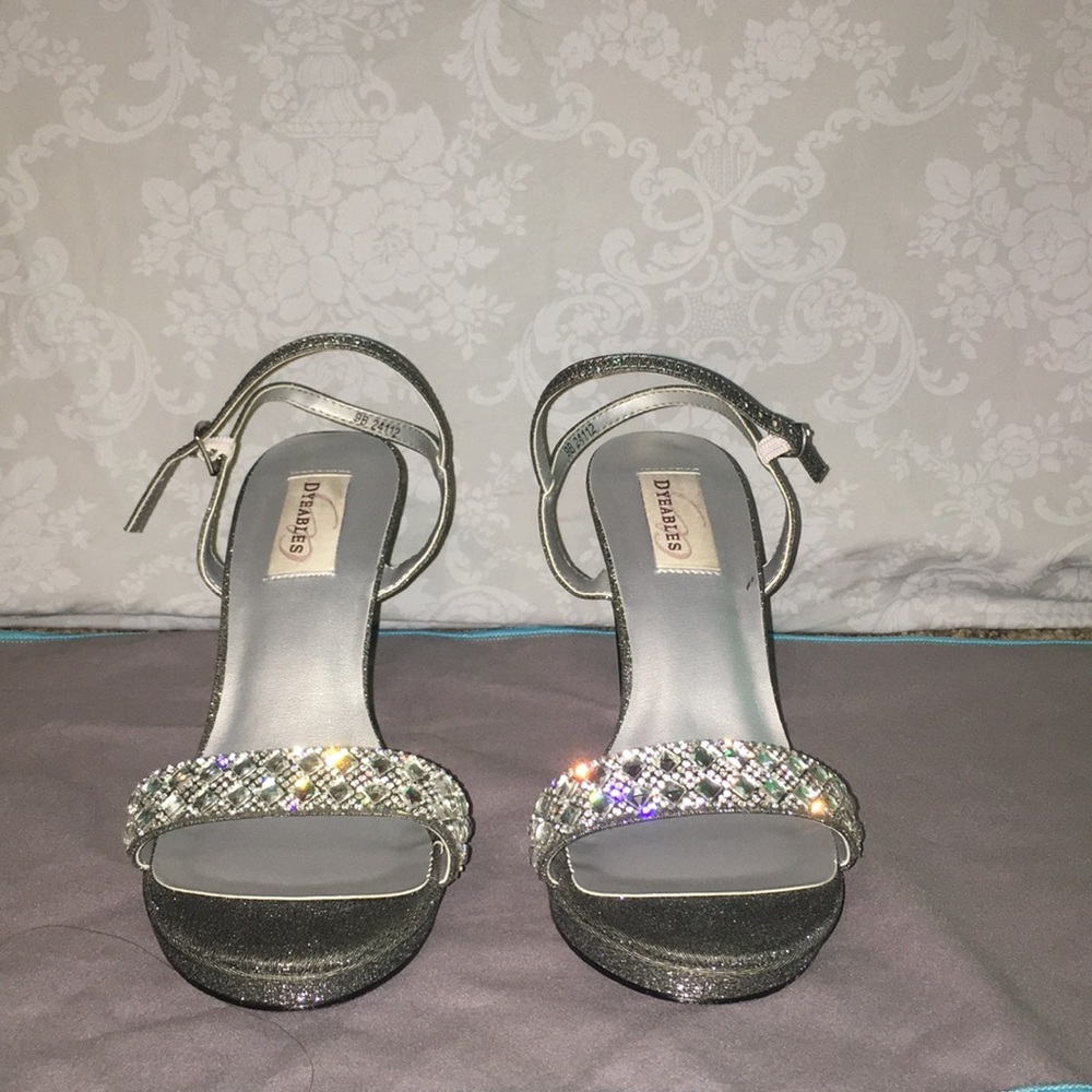Formal gray heels